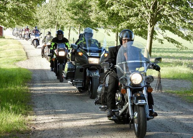 Old Knutters, en anledning att komma ut med hojen