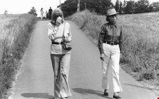 Greta Garbo p promenad