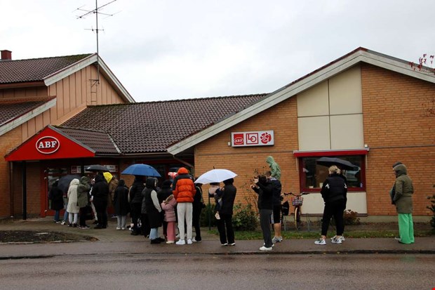 Om ingen vill konkurrera ut vrt vinnande koncept med terbruk s kr vi igen till vren