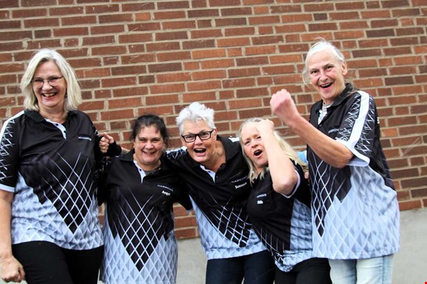 Kvinnor tar plats i mansdominerad sport Kvinnor tar plats i mansdominerad sport