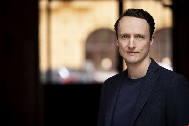 Patrik har skrivit boken som idrottssverige borde lsa