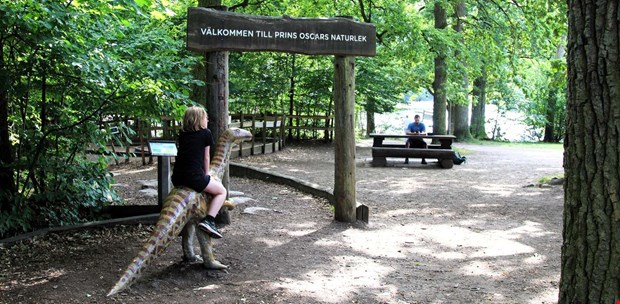 Prins Oscars dopgåva förfaller Prins Oscars dopgåva förfaller