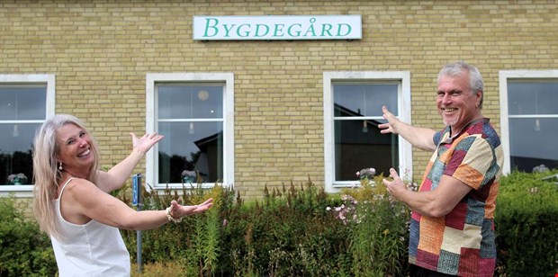 Uppmaningen - Socialisera mera!