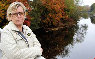 Erika spelade bort familjens pengar 