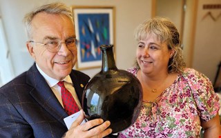 Antikexpert hänförd av Perstorps dyrgripar